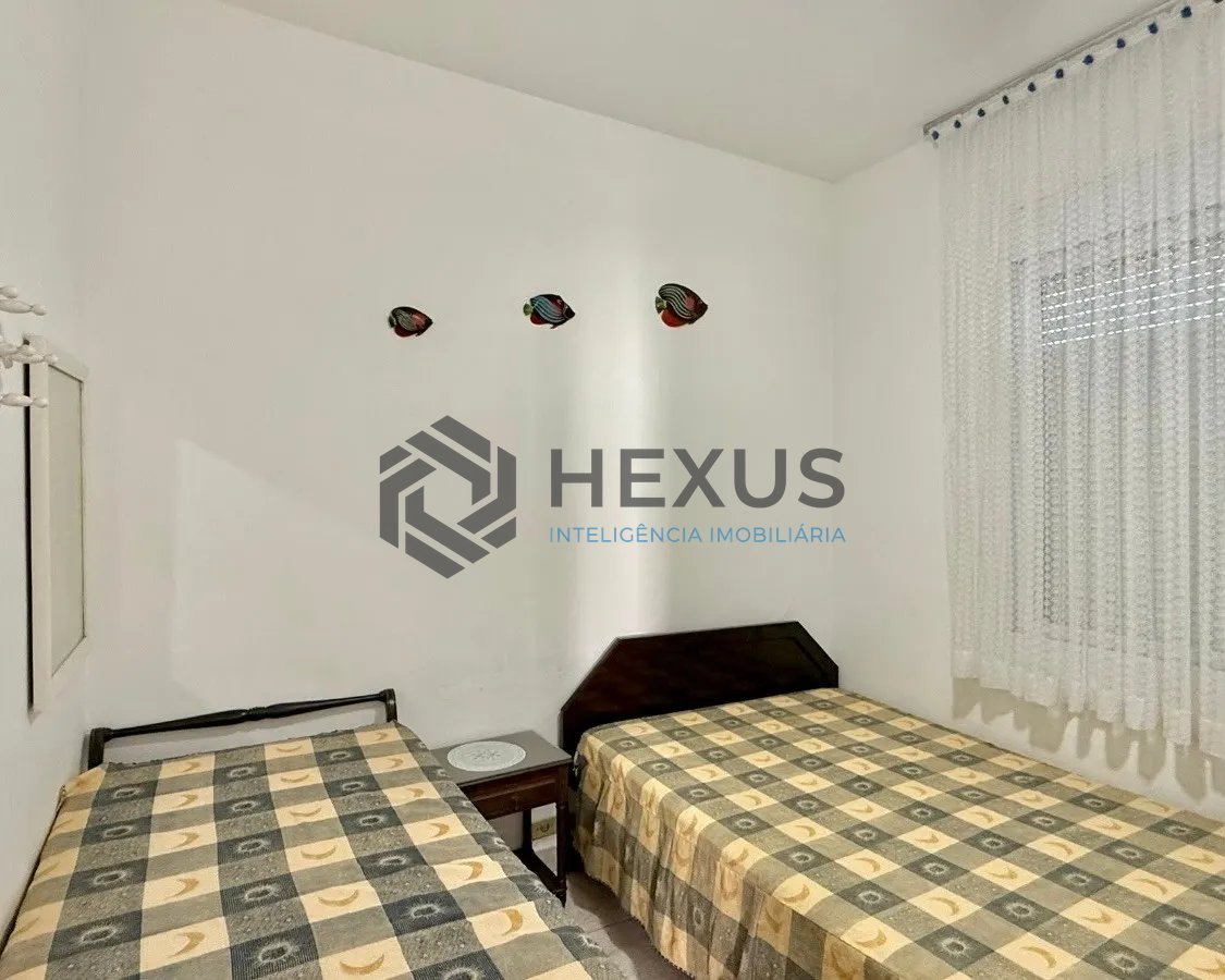 Foto 11 de Apartamento com varanda vista mar a 50m da praia nas Pitangueiras, Guarujá