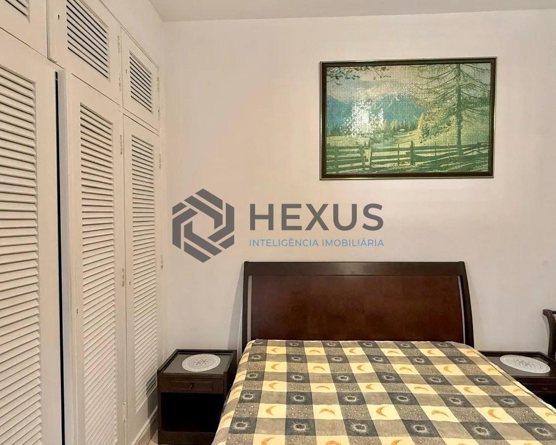 Foto 9 de Apartamento com varanda vista mar a 50m da praia nas Pitangueiras, Guarujá