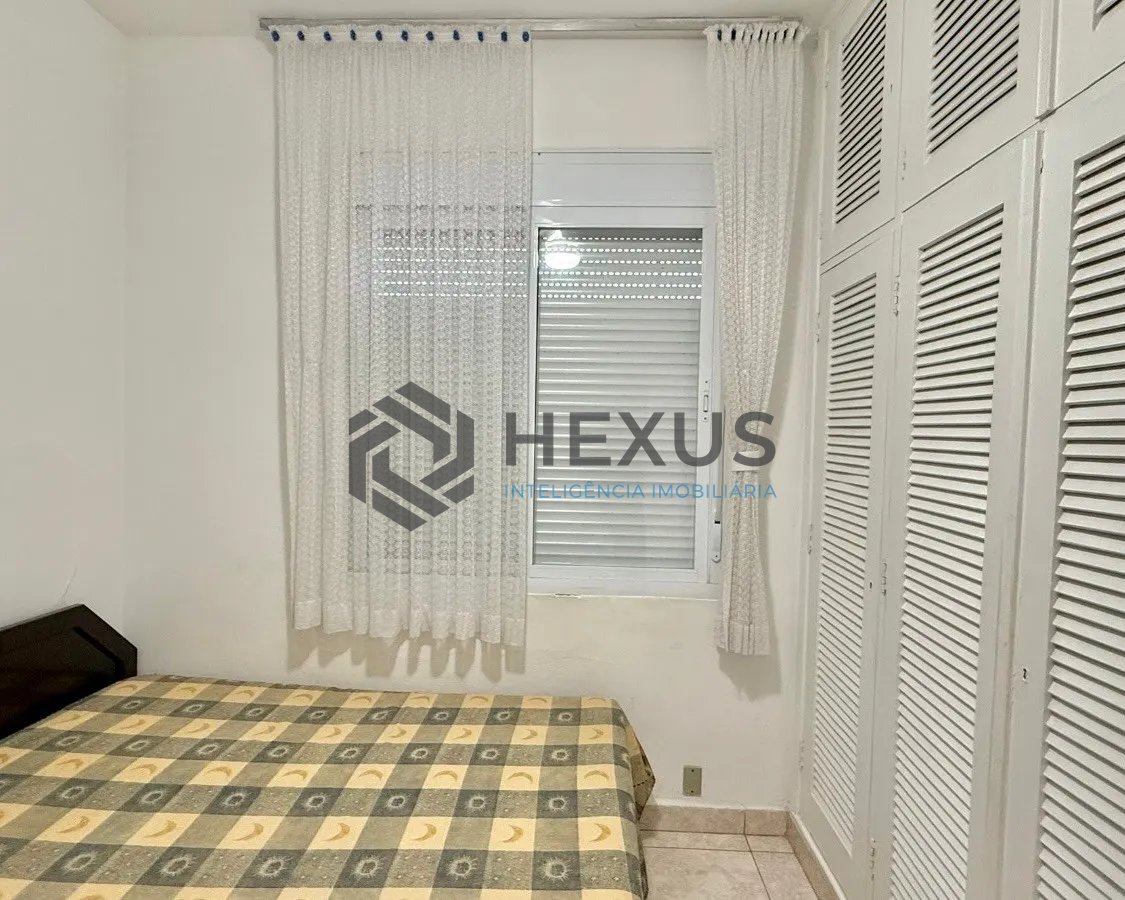 Foto 10 de Apartamento com varanda vista mar a 50m da praia nas Pitangueiras, Guarujá
