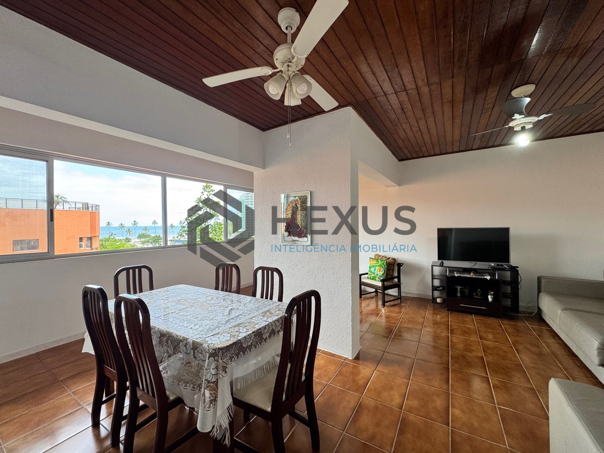 Foto 2 de Apartamento reformado com vista mar e lazer a 300m da praia na Enseada, Guarujá
