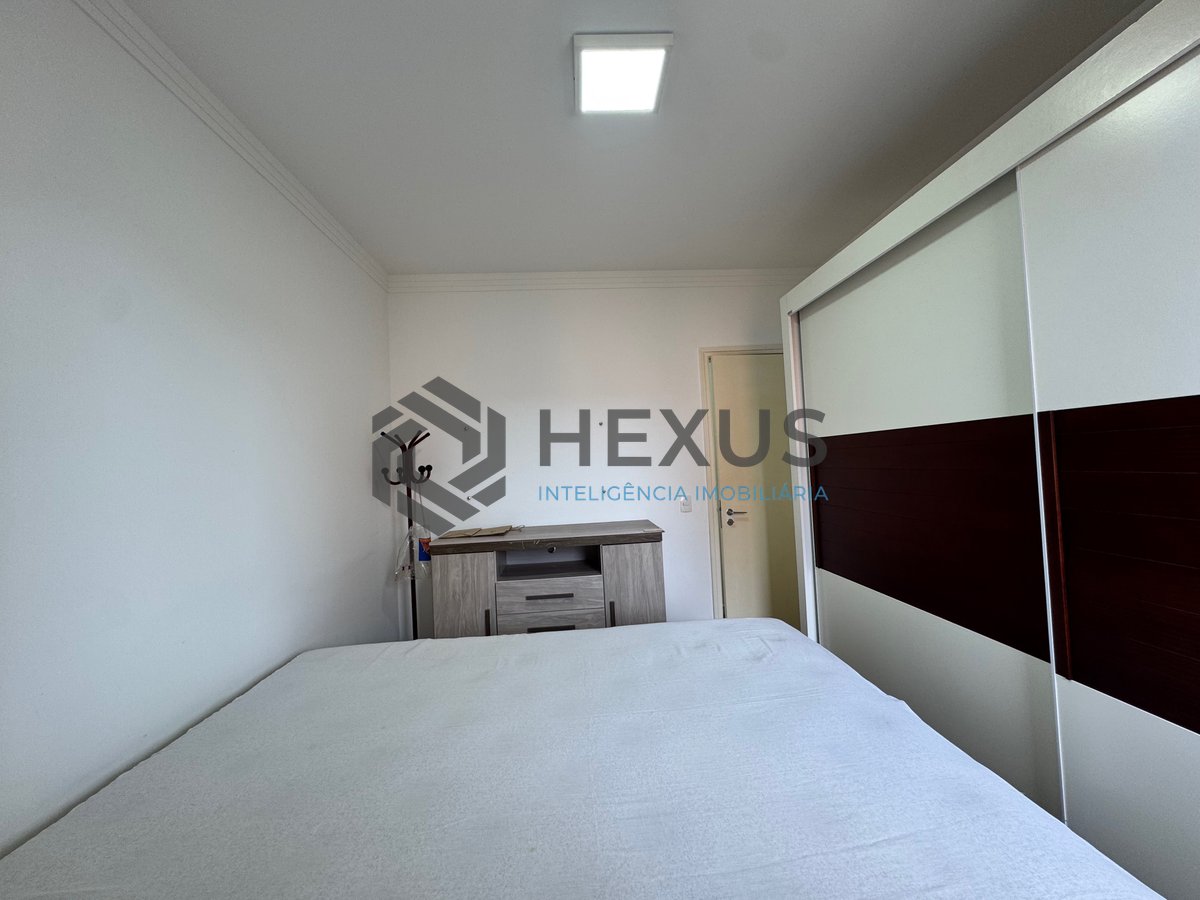 Foto 11 de Apartamento reformado com vista mar e lazer a 300m da praia na Enseada, Guarujá