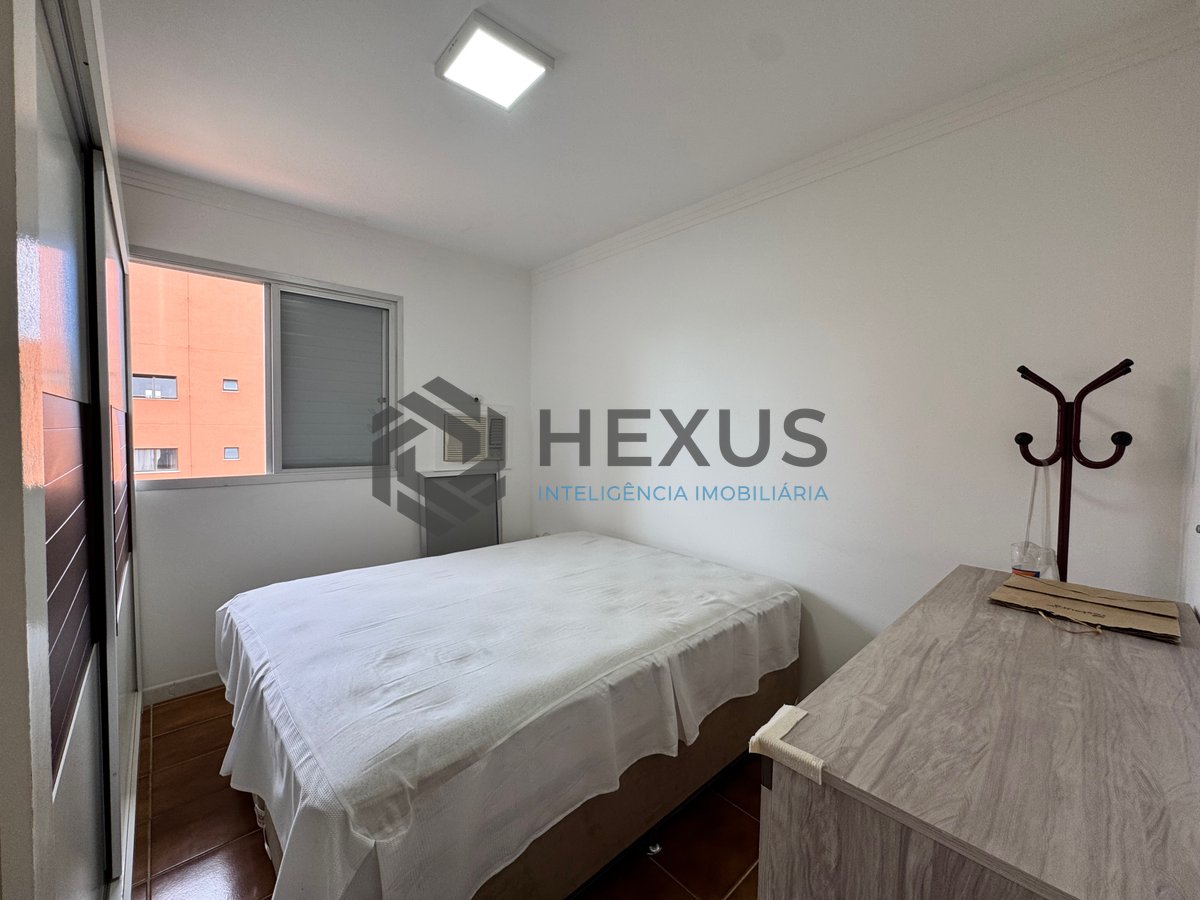 Foto 9 de Apartamento reformado com vista mar e lazer a 300m da praia na Enseada, Guarujá