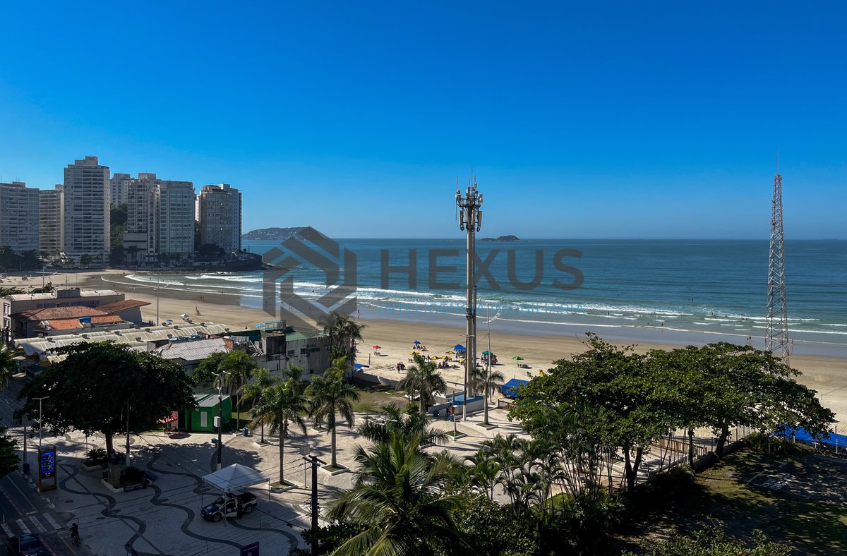 Foto 17 de Apartamento frente mar com varanda nas Pitangueiras, Guarujá