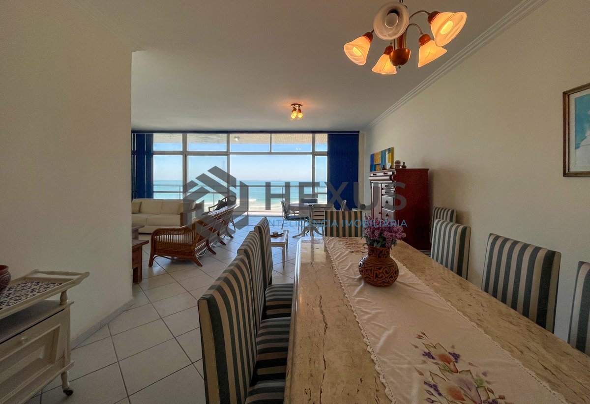 Foto 6 de Apartamento frente mar com varanda nas Pitangueiras, Guarujá