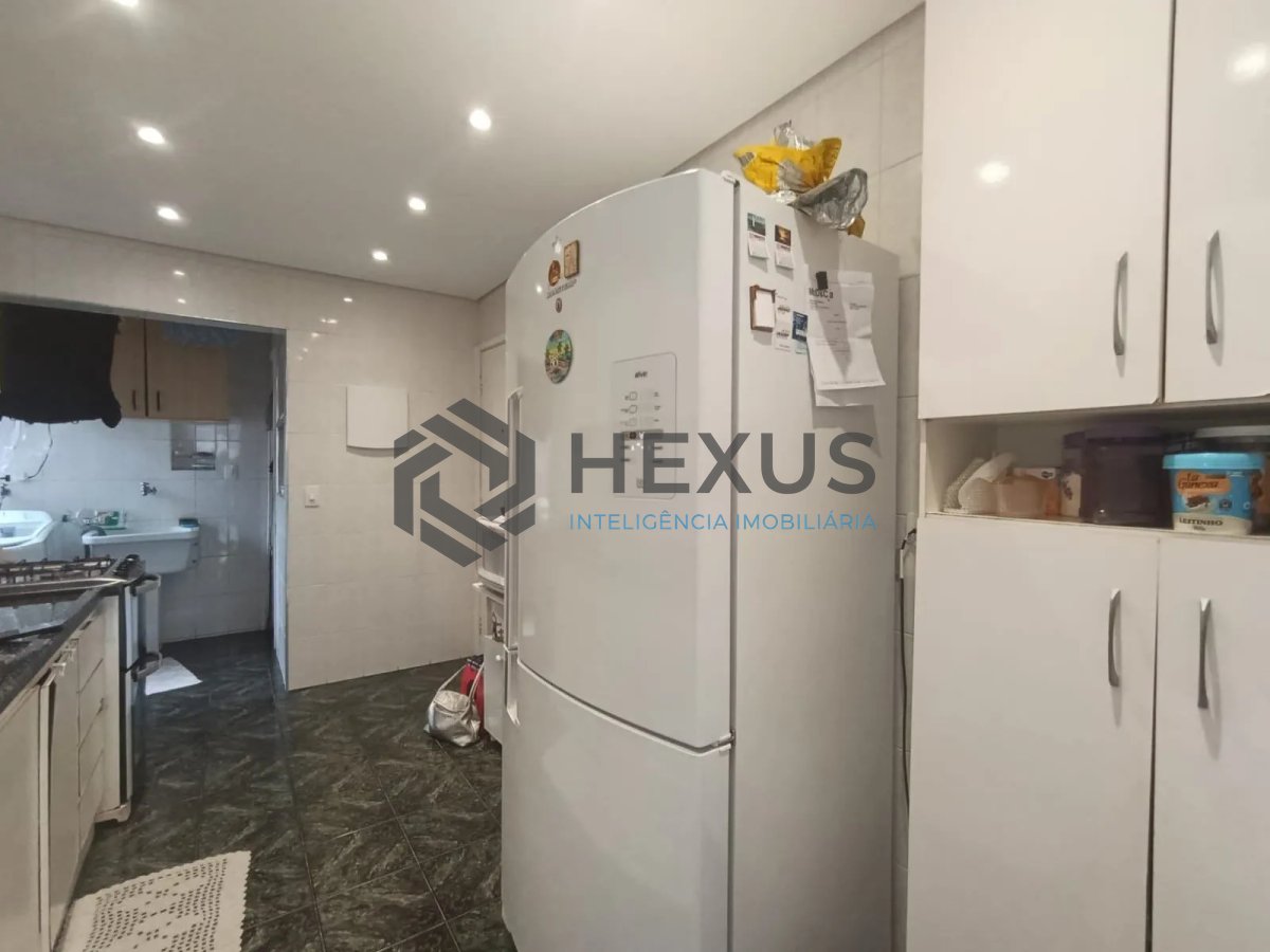 Foto 16 de Apartamento com varanda na Enseada, Guarujá