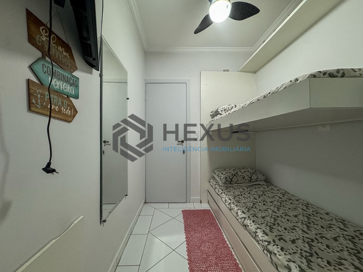 Foto 14 de Apartamento reformado com varanda a 2 quadras da praia do Tombo, Guarujá, SP