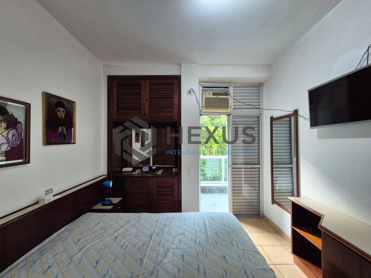 Foto 19 de Apartamento com varanda e lazer nas Pitangueiras, Guarujá