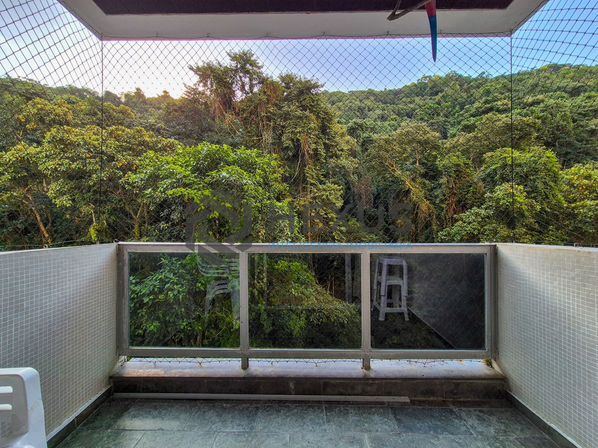 Foto 3 de Apartamento com varanda e lazer nas Pitangueiras, Guarujá