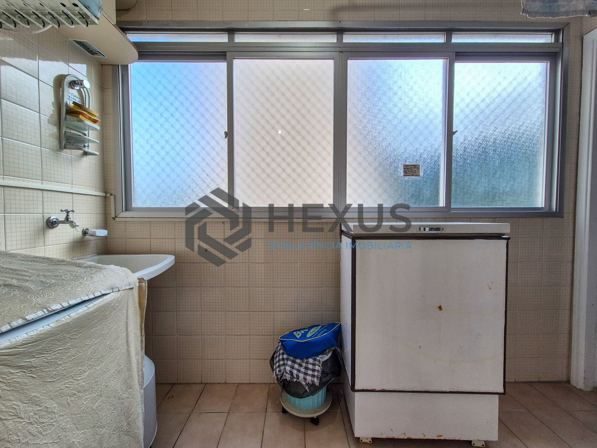 Foto 32 de Apartamento com varanda e lazer nas Pitangueiras, Guarujá
