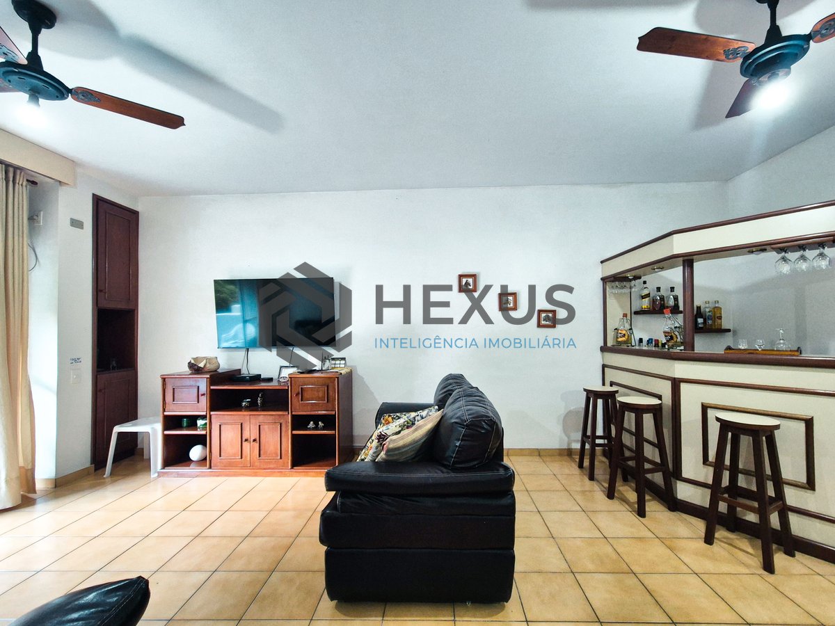 Foto 6 de Apartamento com varanda e lazer nas Pitangueiras, Guarujá