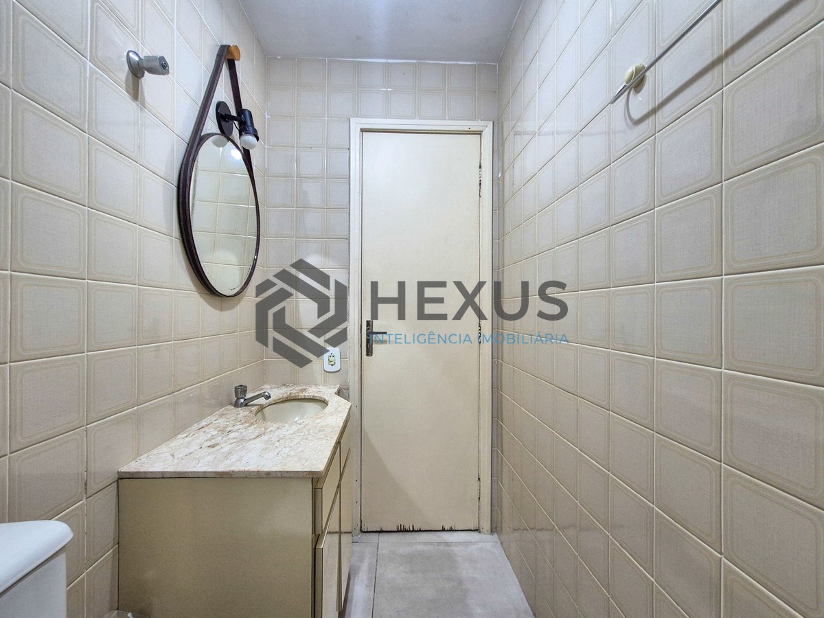 Foto 29 de Apartamento com varanda e lazer nas Pitangueiras, Guarujá