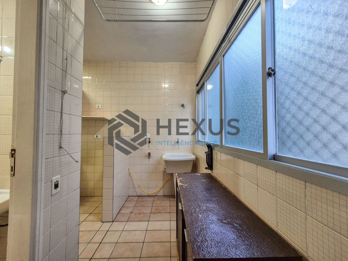 Foto 62 de Apartamento com varanda e lazer nas Pitangueiras, Guarujá