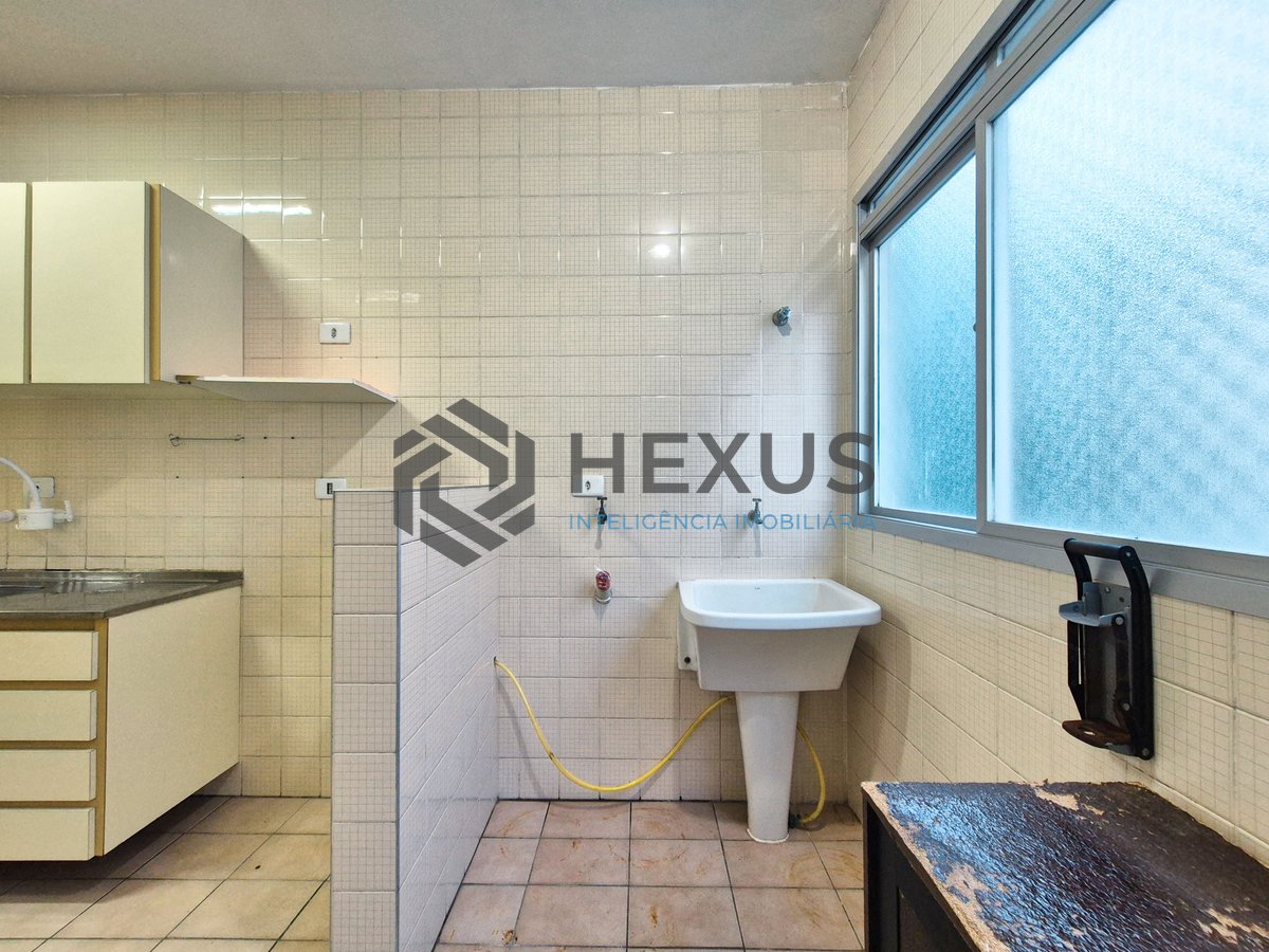 Foto 65 de Apartamento com varanda e lazer nas Pitangueiras, Guarujá