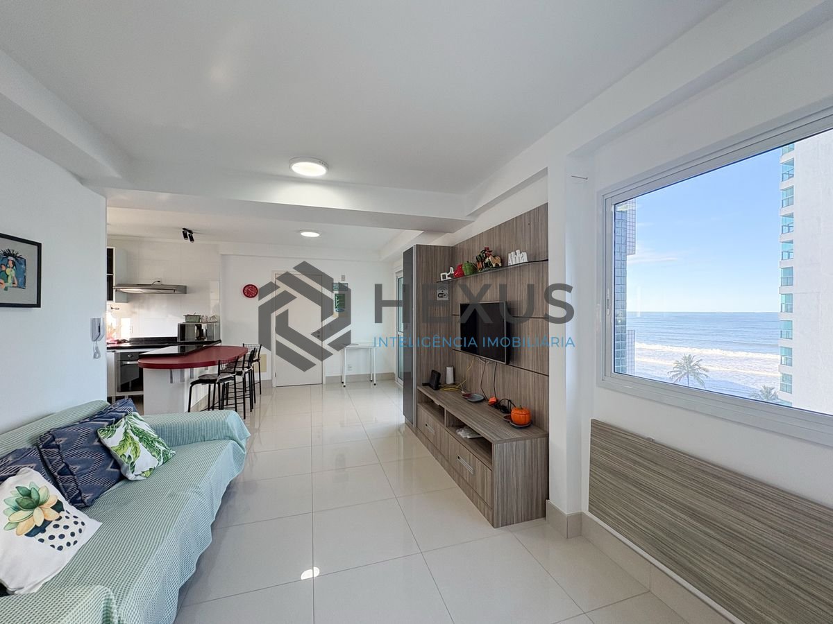 Foto 10 de Apartamento com varanda vista mar e lazer na beira mar da praia na Enseada, Guarujá