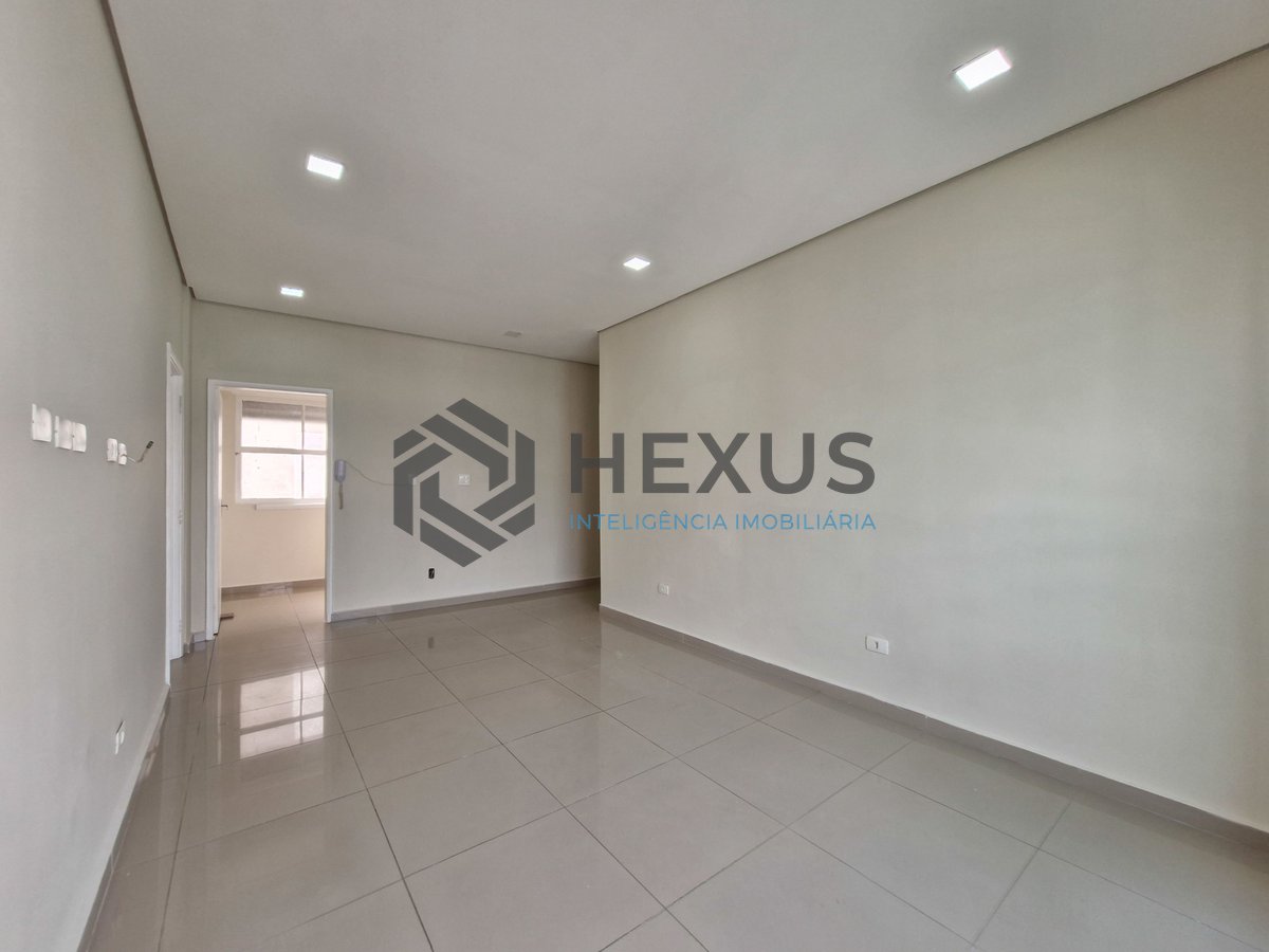 Foto 4 de Apartamento reformado com varanda vista mar a 1 quadra da praia nas Pitangueiras, Guarujá