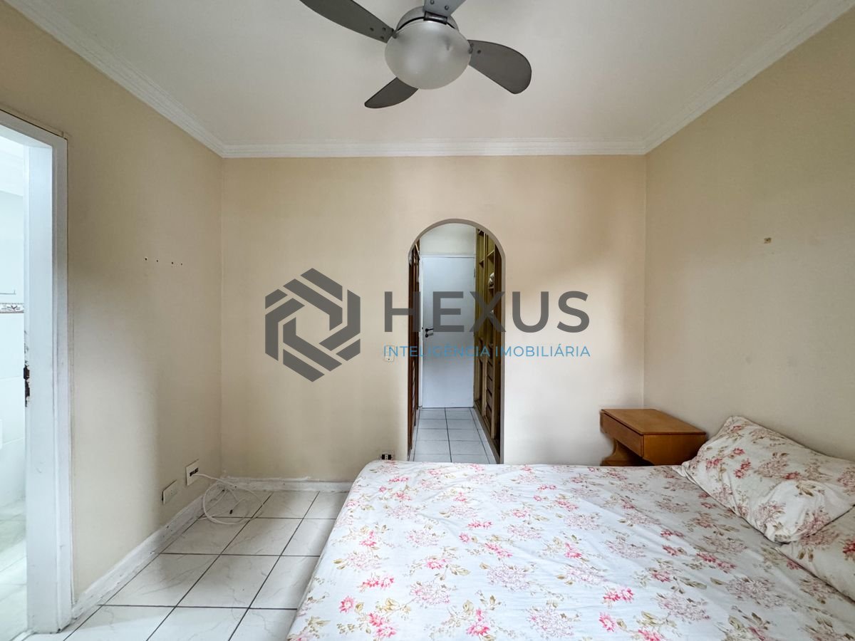 Foto 21 de Apartamento com varanda e lazer a 100m da praia nas Pitangueiras, Guarujá
