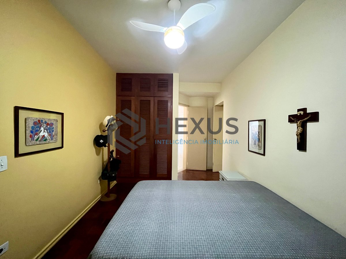 Foto 19 de Apartamento com varanda vista mar a 1 quadra da praia nas Pitangueiras, Guarujá
