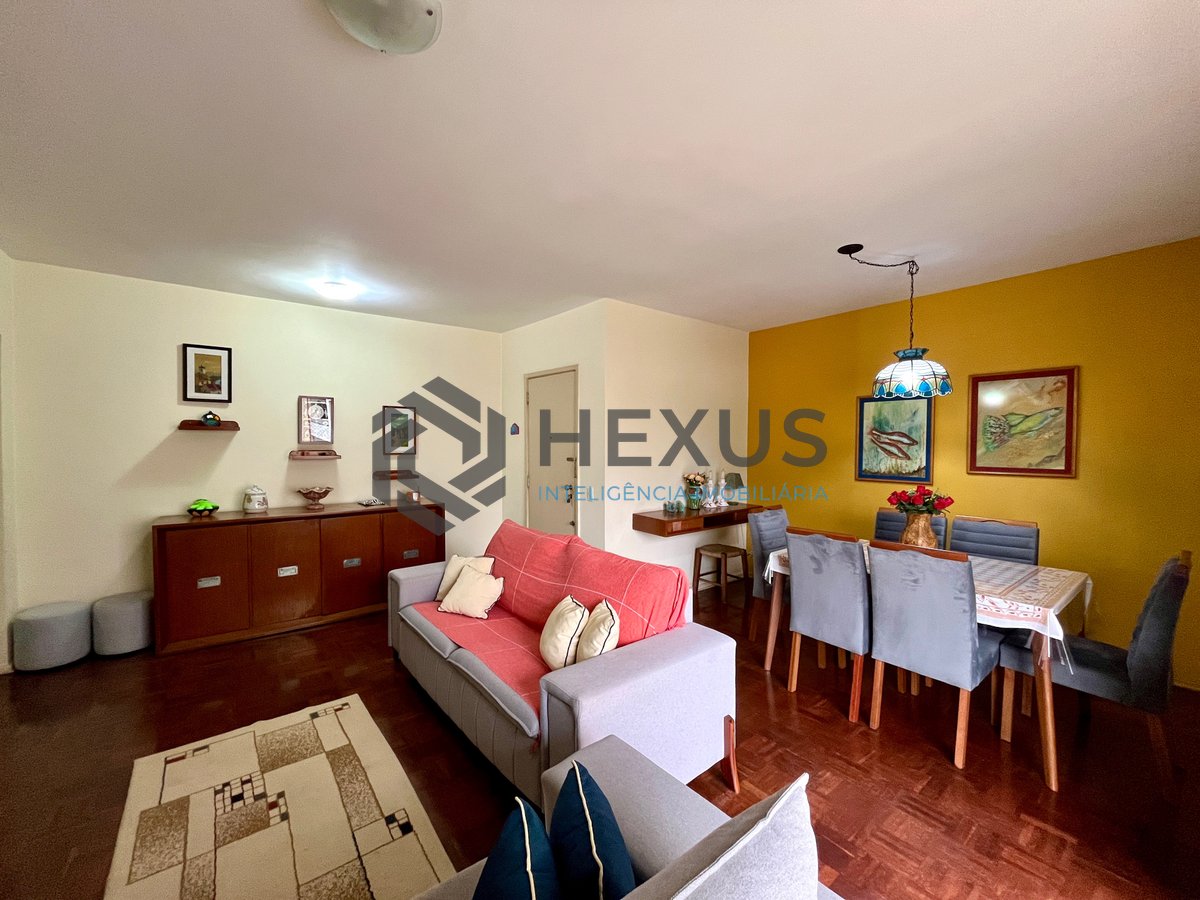 Foto 5 de Apartamento com varanda vista mar a 1 quadra da praia nas Pitangueiras, Guarujá