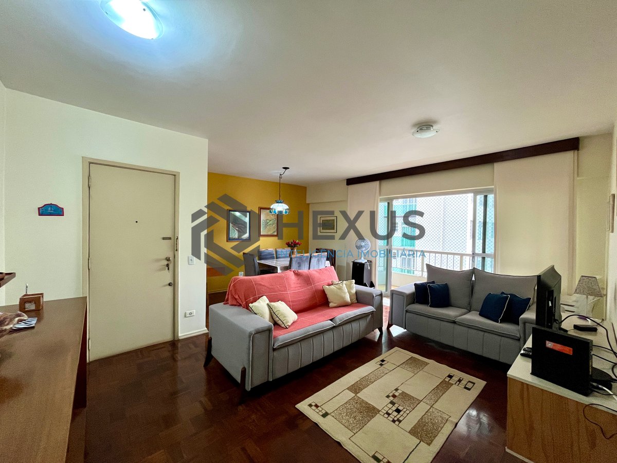 Foto 9 de Apartamento com varanda vista mar a 1 quadra da praia nas Pitangueiras, Guarujá