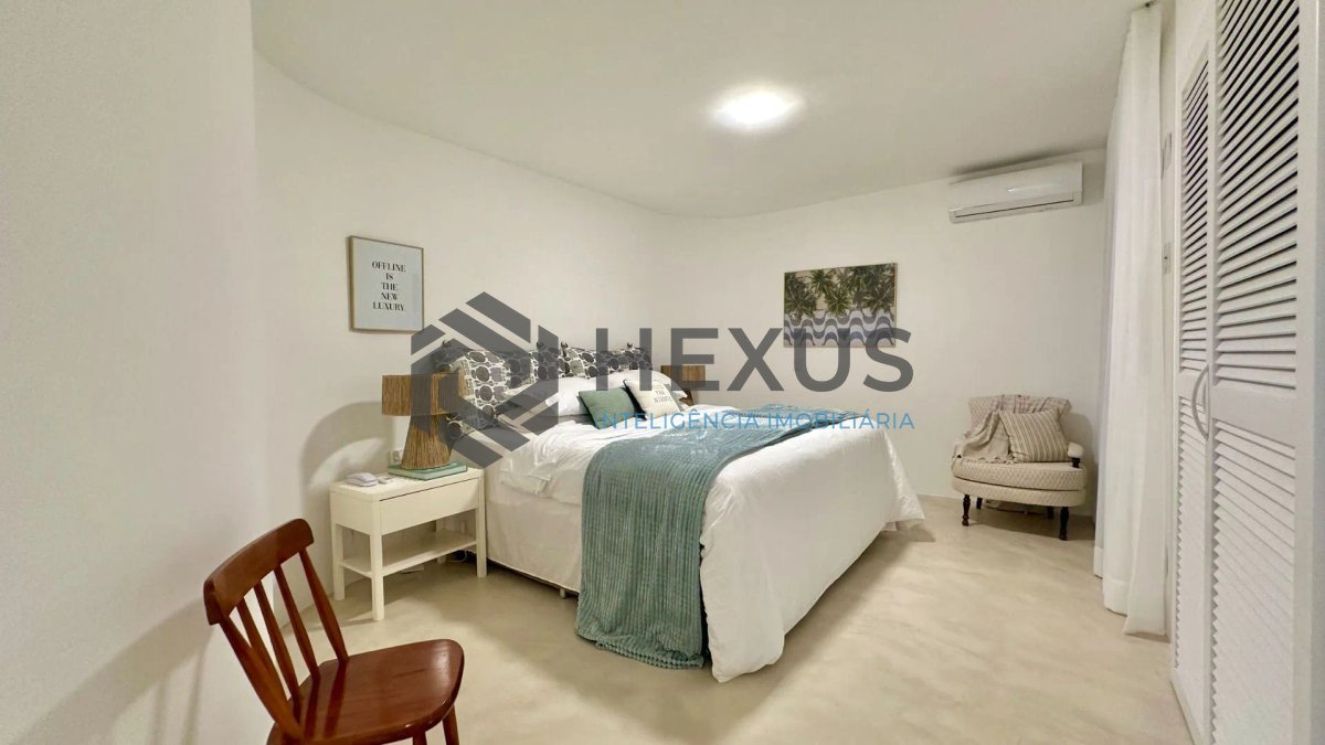 Foto 29 de Apartamento reformado com varanda vista mar e lazer na beira mar da praia na Enseada, Guarujá