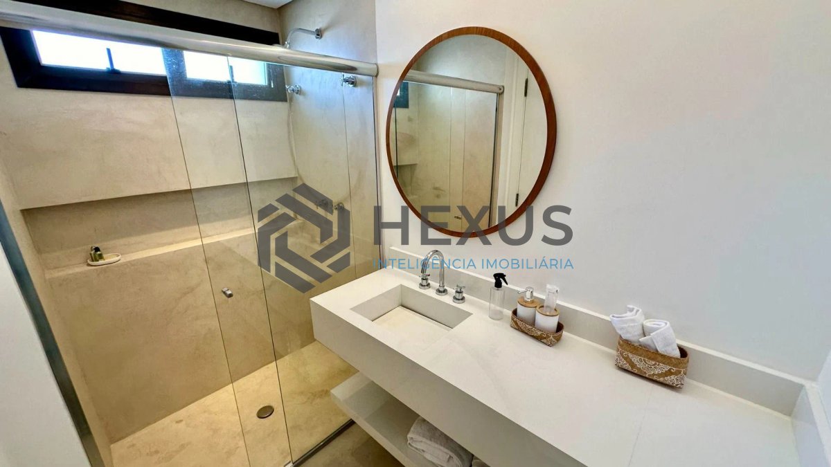 Foto 42 de Apartamento reformado com varanda vista mar e lazer na beira mar da praia na Enseada, Guarujá
