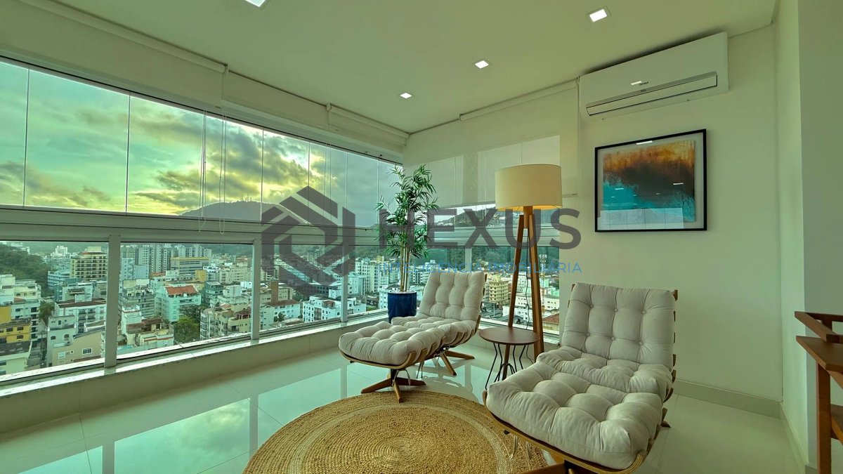 Foto 4 de Apartamento reformado com varanda vista mar e lazer a 300m da praia na Enseada, Guarujá