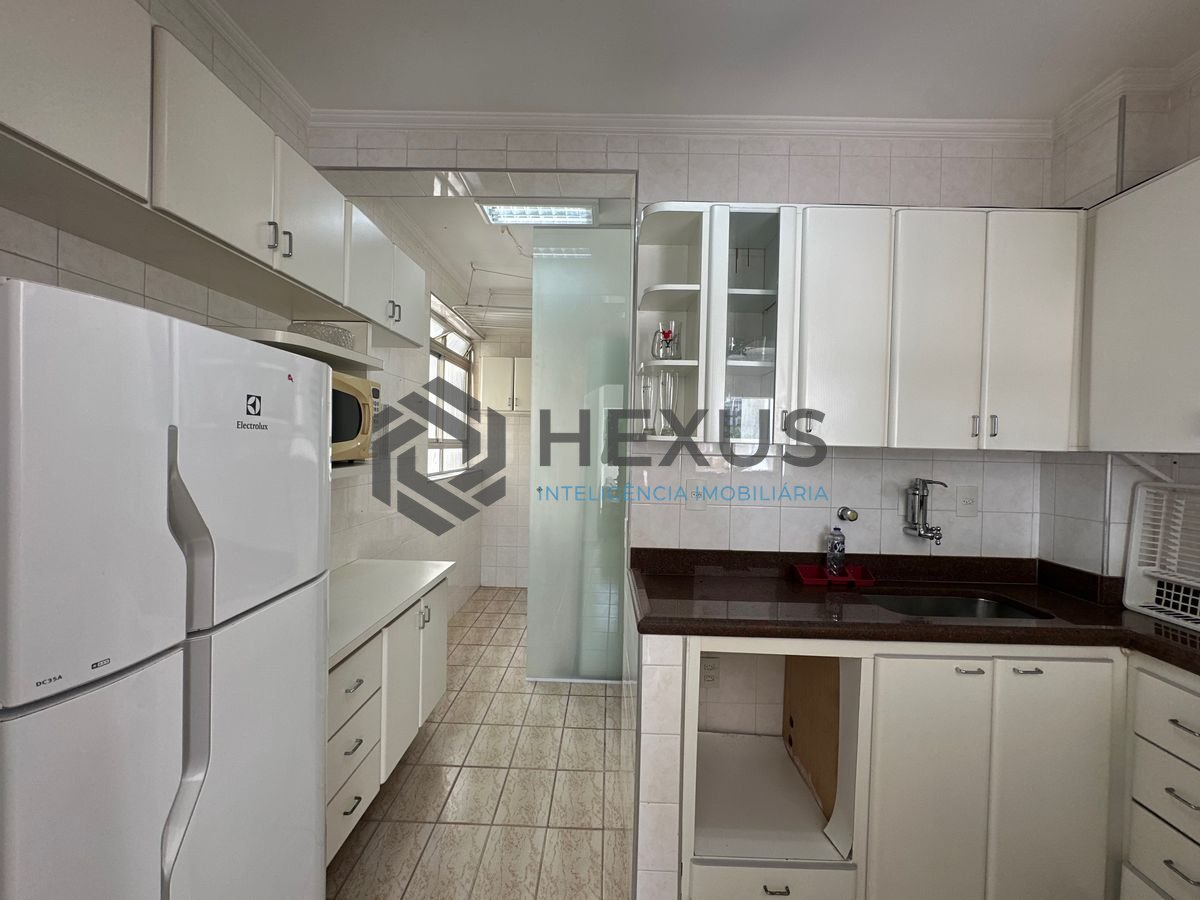 Foto 6 de Apartamento com varanda na região da Estrada do Pernambuco na Enseada, Guarujá