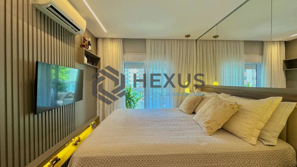Foto 23 de Apartamento reformado com varanda gourmet e lazer a 150m da praia nas Pitangueiras, Guarujá