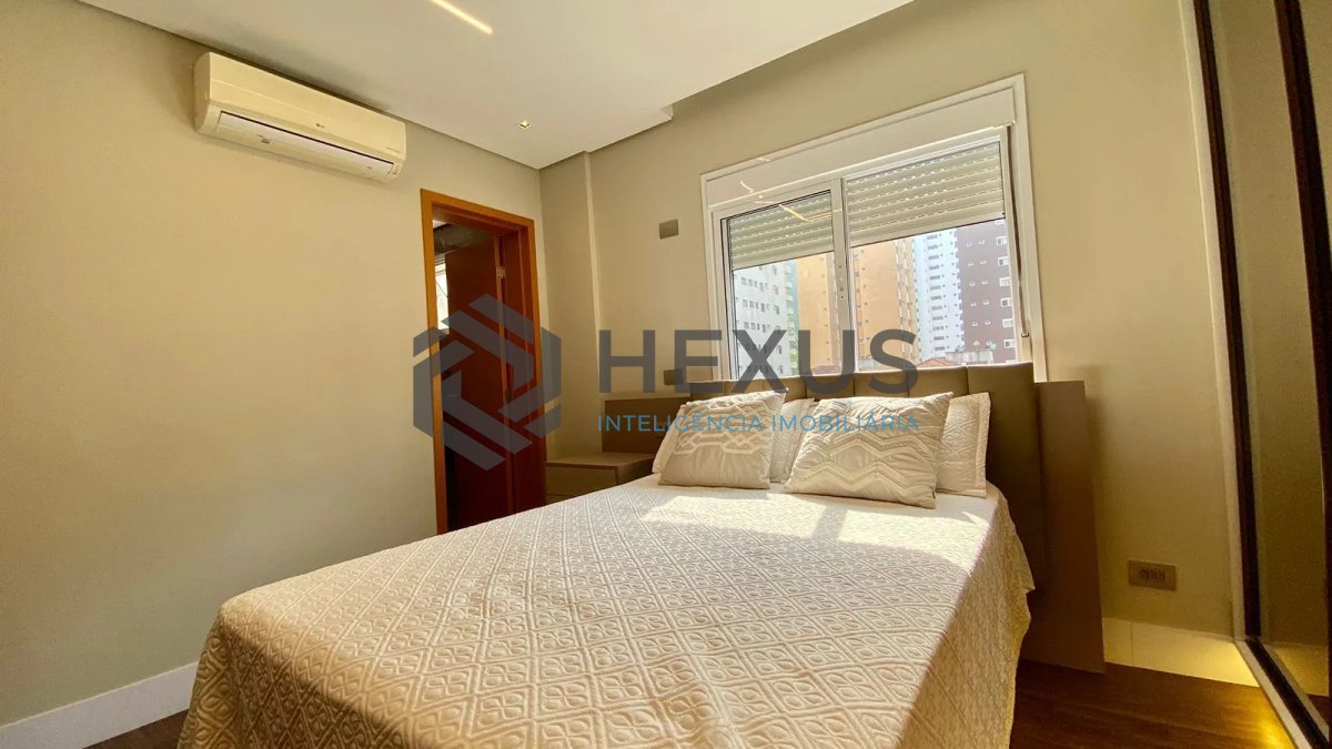 Foto 27 de Apartamento reformado com varanda gourmet e lazer a 150m da praia nas Pitangueiras, Guarujá