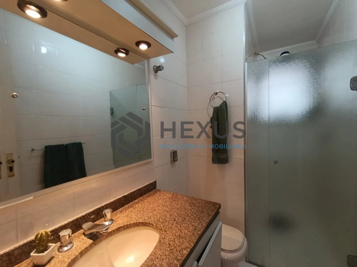 Foto 11 de Apartamento com varanda e lazer na Enseada, Guarujá