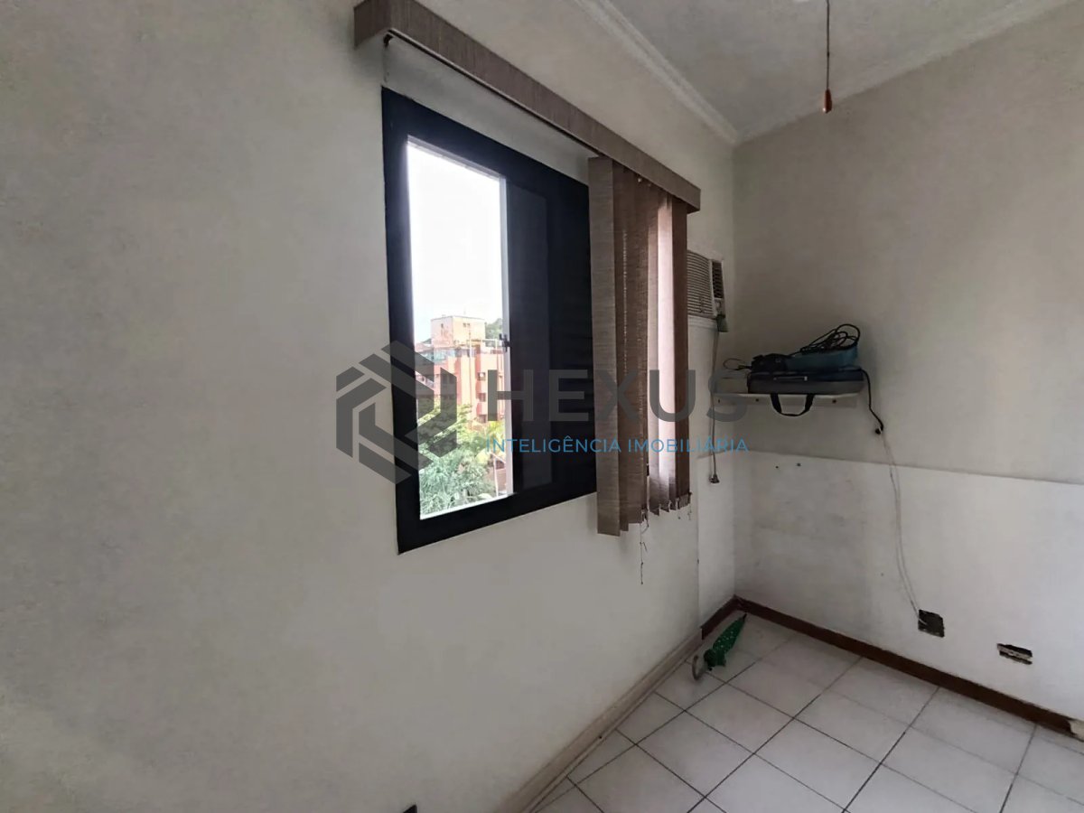 Foto 13 de Apartamento com varanda e lazer na Enseada, Guarujá