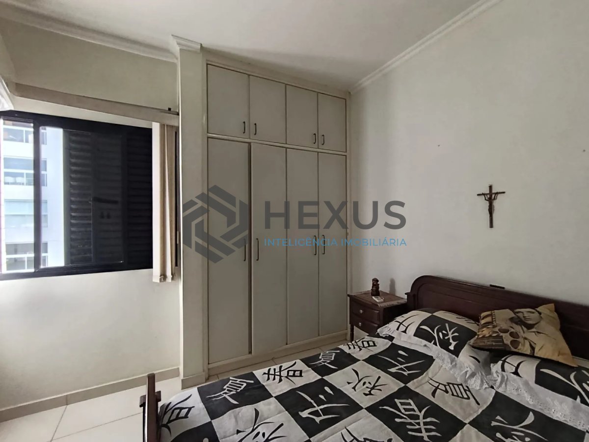 Foto 17 de Apartamento com varanda e lazer na Enseada, Guarujá
