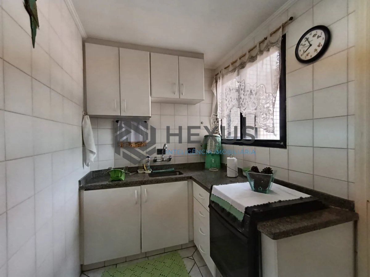 Foto 20 de Apartamento com varanda e lazer na Enseada, Guarujá