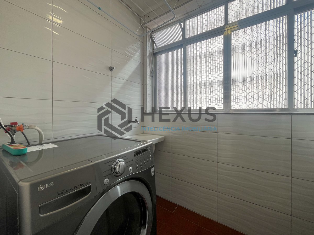 Foto 14 de Apartamento a 1 quadra da praia nas Pitangueiras, Guarujá