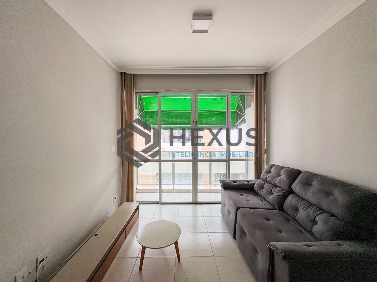 Foto 2 de Apartamento com varanda e lazer a 300m da praia na Enseada, Guarujá