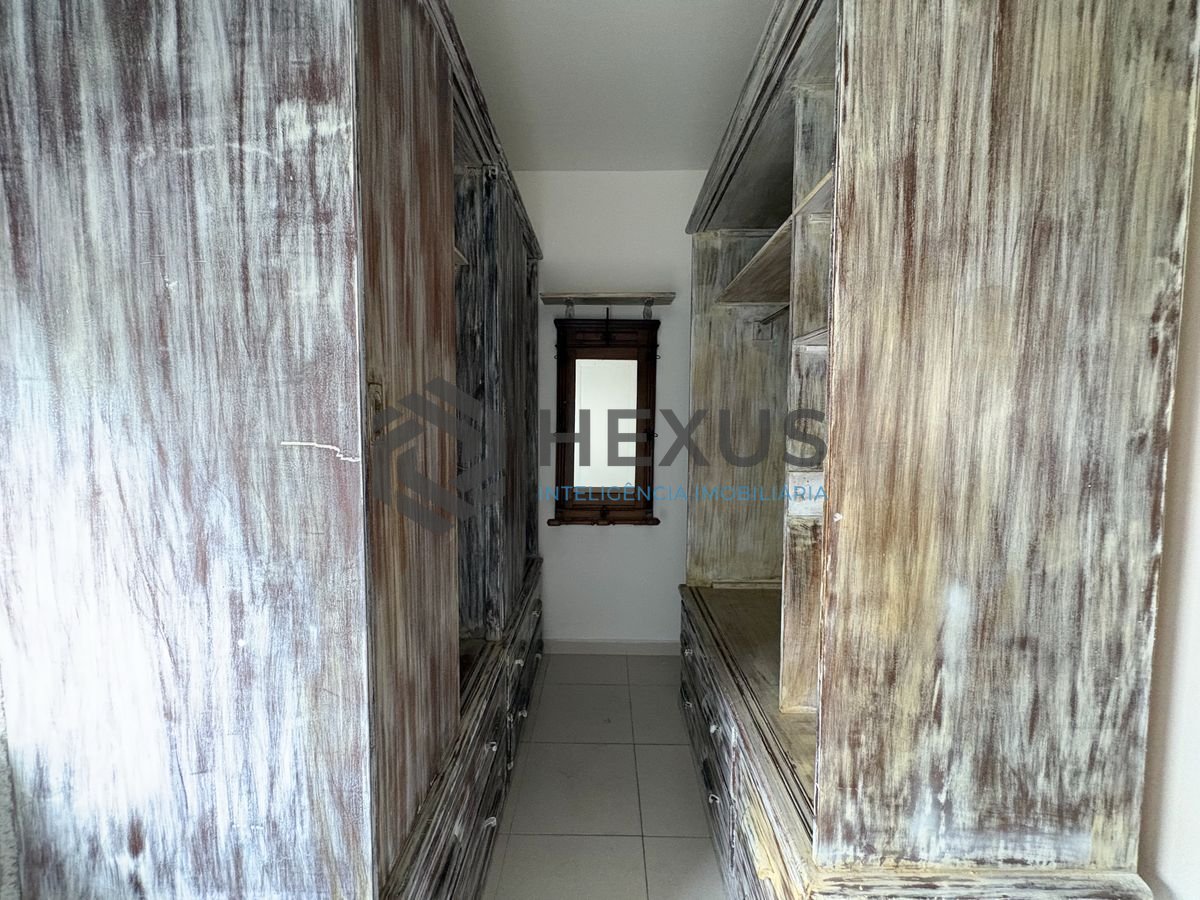 Foto 16 de Apartamento com varanda e lazer a 300m da praia na Enseada, Guarujá