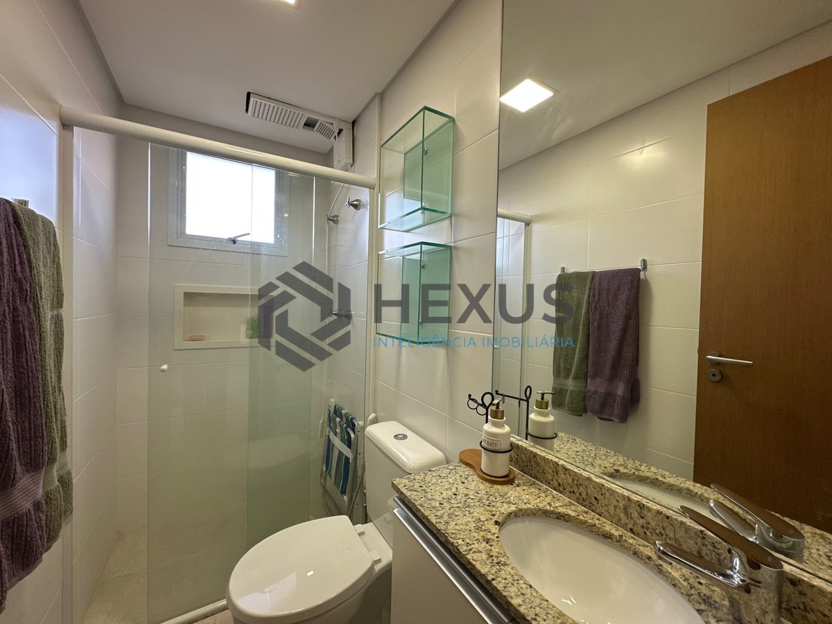 Foto 14 de Apartamento reformado com varanda gourmet vista mar e lazer a 450m da praia na Enseada, Guarujá