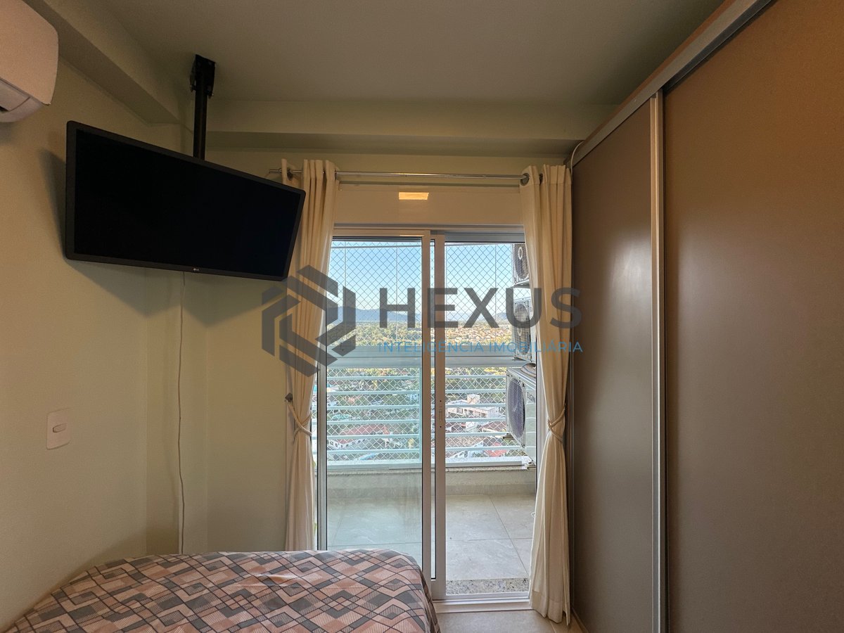 Foto 17 de Apartamento reformado com varanda gourmet vista mar e lazer a 450m da praia na Enseada, Guarujá