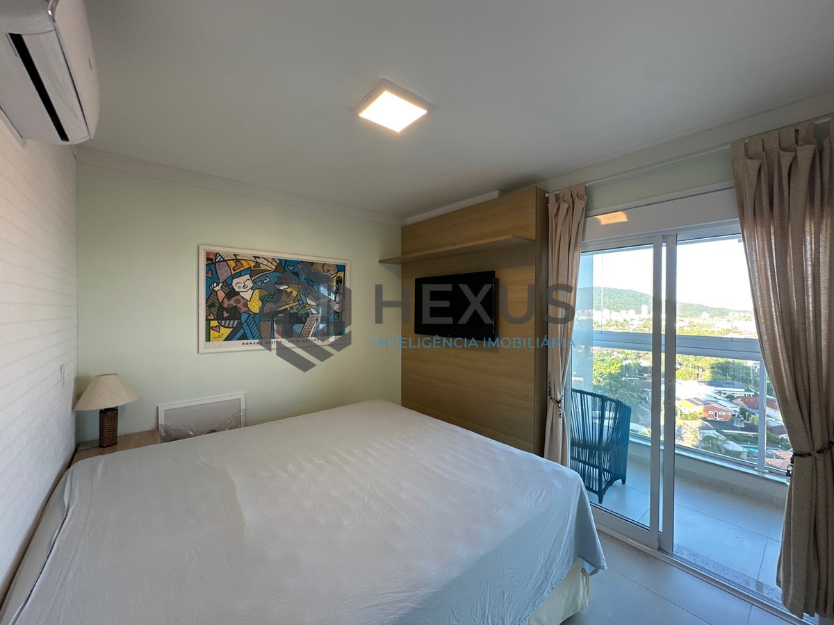 Foto 20 de Apartamento reformado com varanda gourmet vista mar e lazer a 450m da praia na Enseada, Guarujá