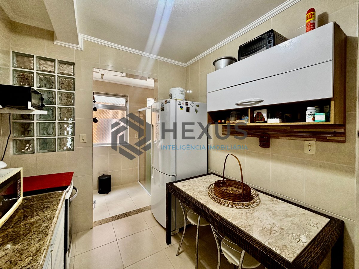 Foto 19 de Apartamento com varanda e lazer a 100m da praia no Tombo, Guarujá