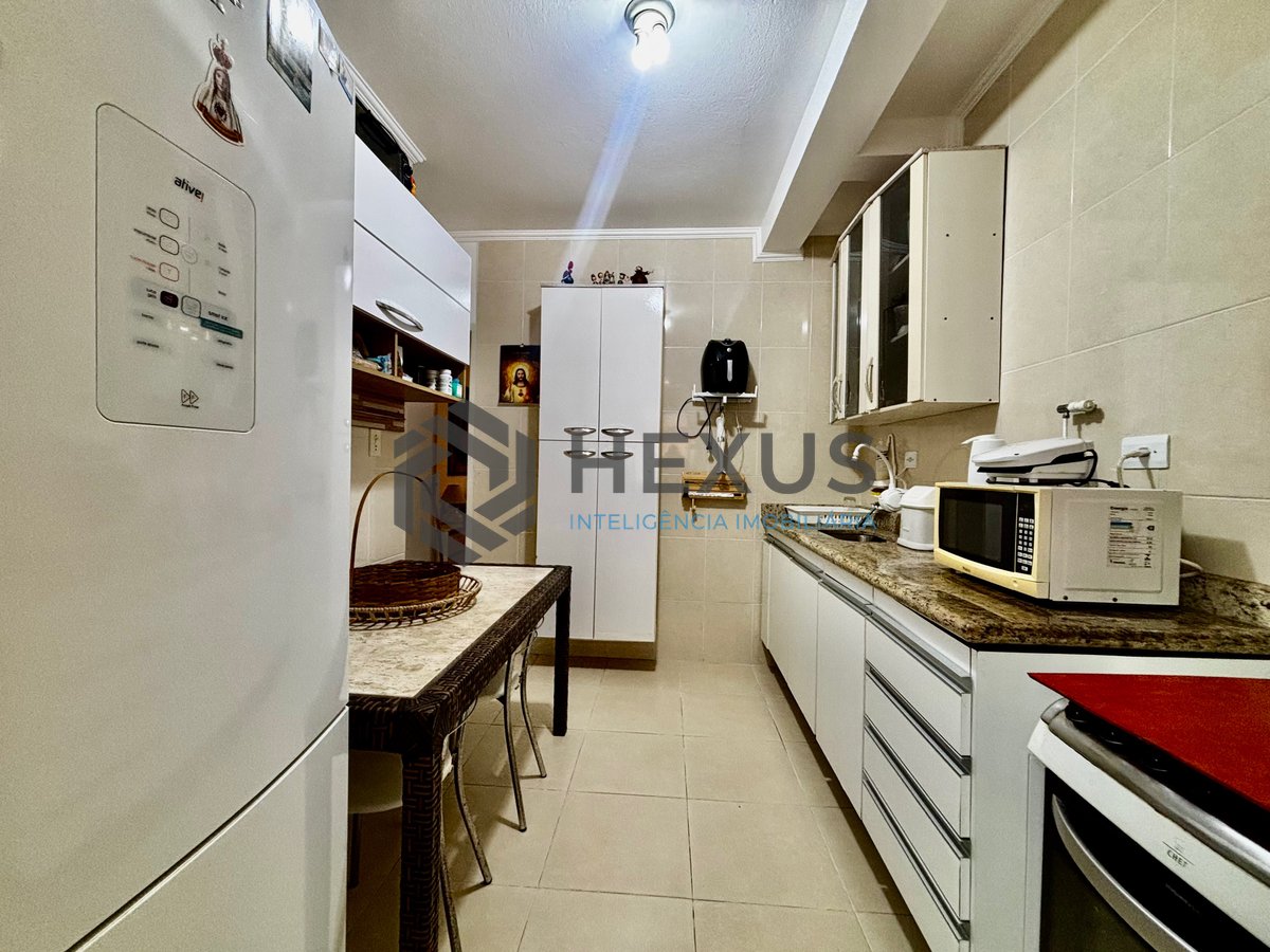 Foto 20 de Apartamento com varanda e lazer a 100m da praia no Tombo, Guarujá