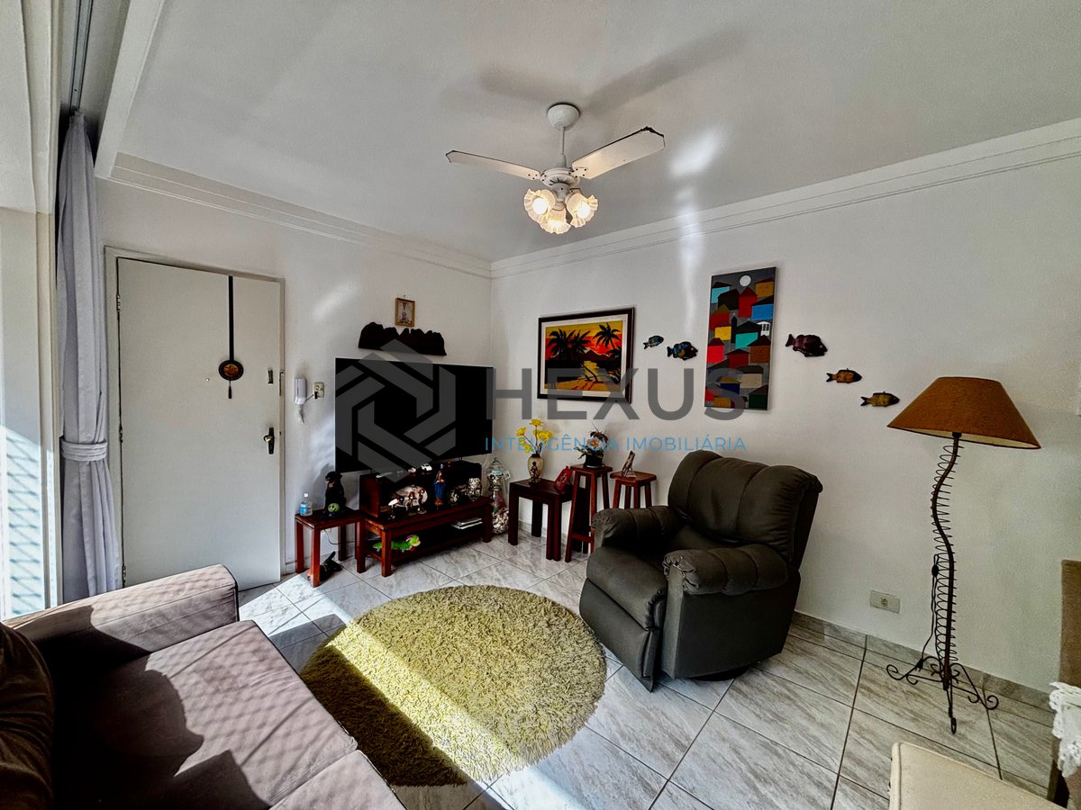Foto 5 de Apartamento com varanda e lazer a 100m da praia no Tombo, Guarujá