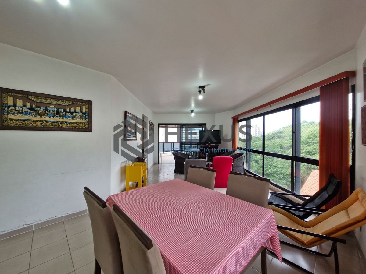 Foto 3 de Apartamento com varanda gourmet,  Praia das Pitangueiras à venda, Guarujá-SP..