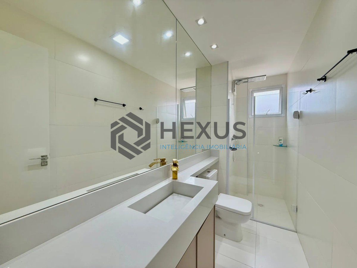 Foto 29 de Apartamento reformado com varanda gourmet e lazer a 100m da praia no Jardim Astúrias, Guarujá