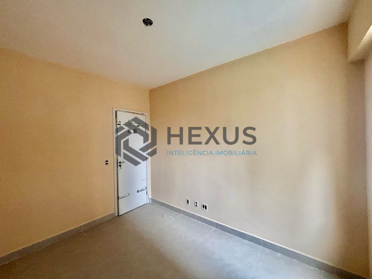 Foto 14 de Apartamento reformado com varanda gourmet vista mar com lazer a 1 quadra da praia no Jardim Astúrias à venda, Guarujá-SP.