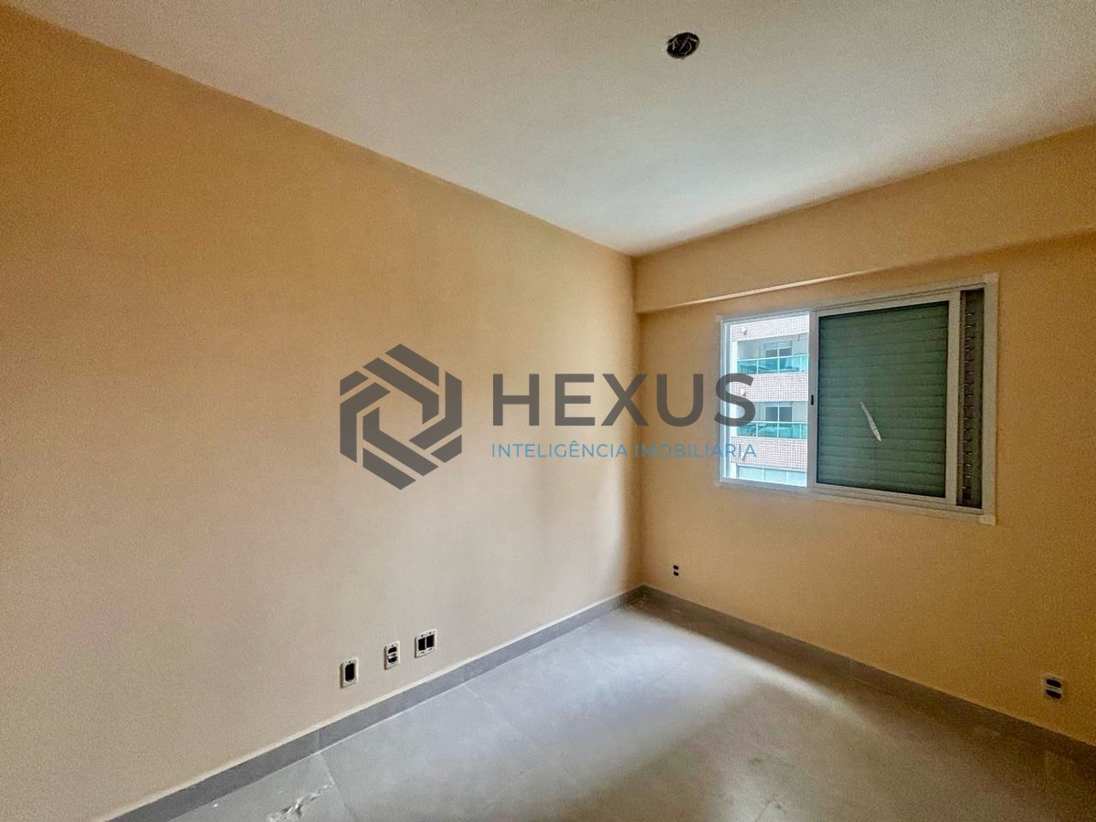 Foto 15 de Apartamento reformado com varanda gourmet vista mar com lazer a 1 quadra da praia no Jardim Astúrias à venda, Guarujá-SP.