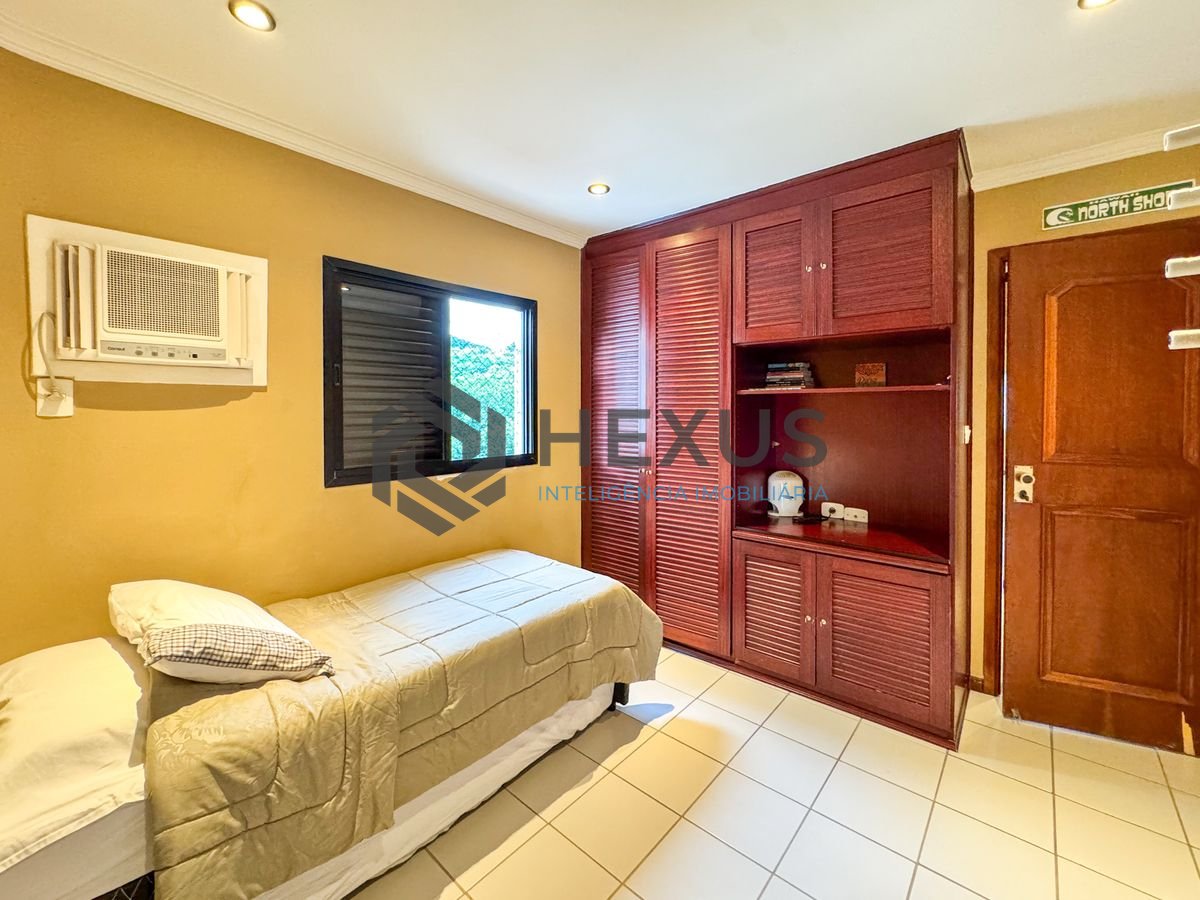 Foto 8 de Apartamento reformado com varanda e lazer no Jardim Astúrias, Guarujá