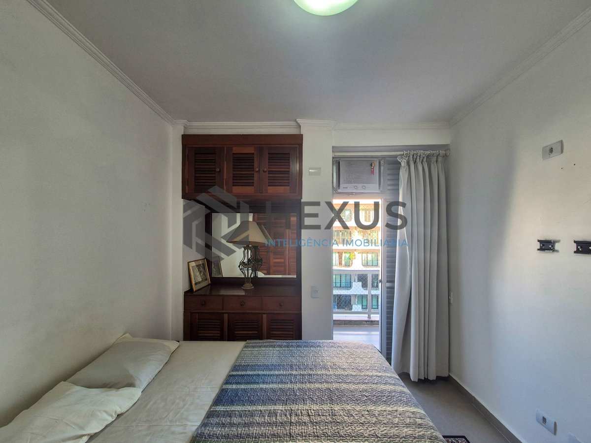 Foto 17 de Apartamento com varanda e lazer nas Pitangueiras, Guarujá