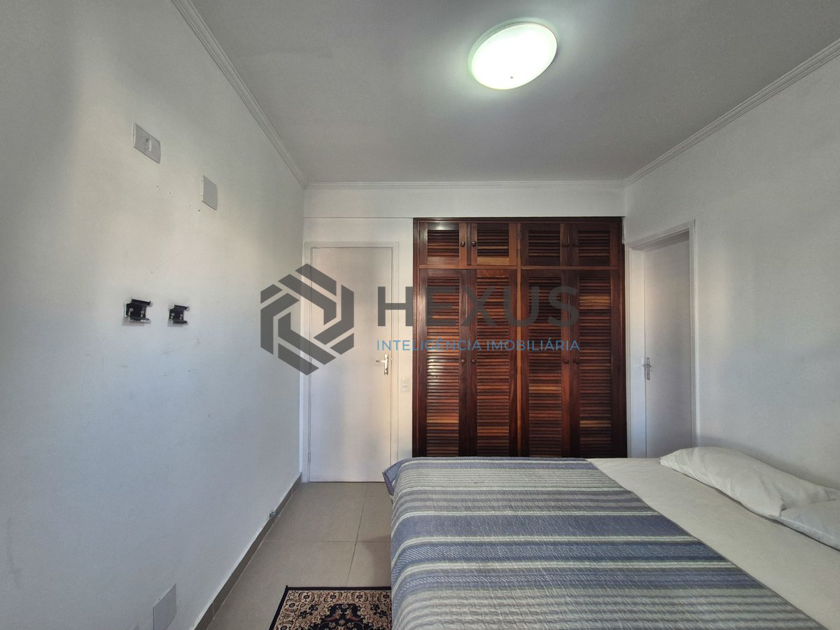Foto 19 de Apartamento com varanda e lazer nas Pitangueiras, Guarujá