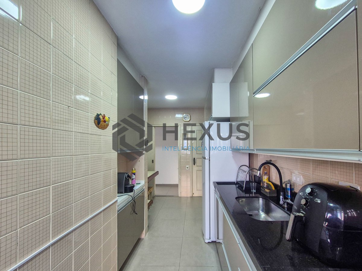 Foto 26 de Apartamento com varanda e lazer nas Pitangueiras, Guarujá